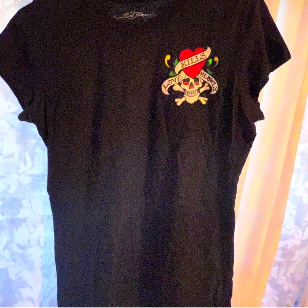 Ed Hardy women’s short sleeve tee
